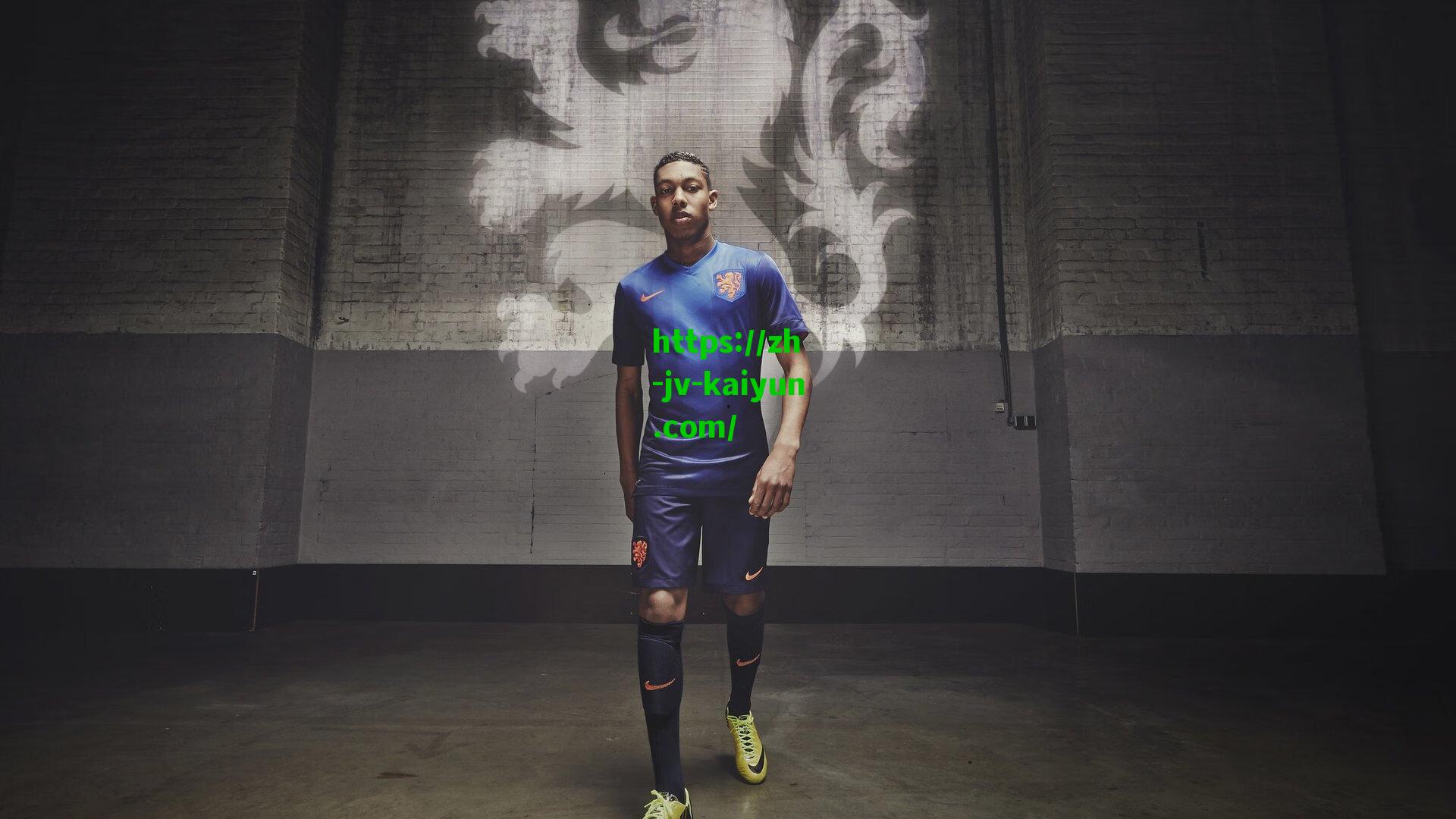 哈利狂砍40分引爆全场，赛后甜蜜揭秘，女友拥抱成制胜动力