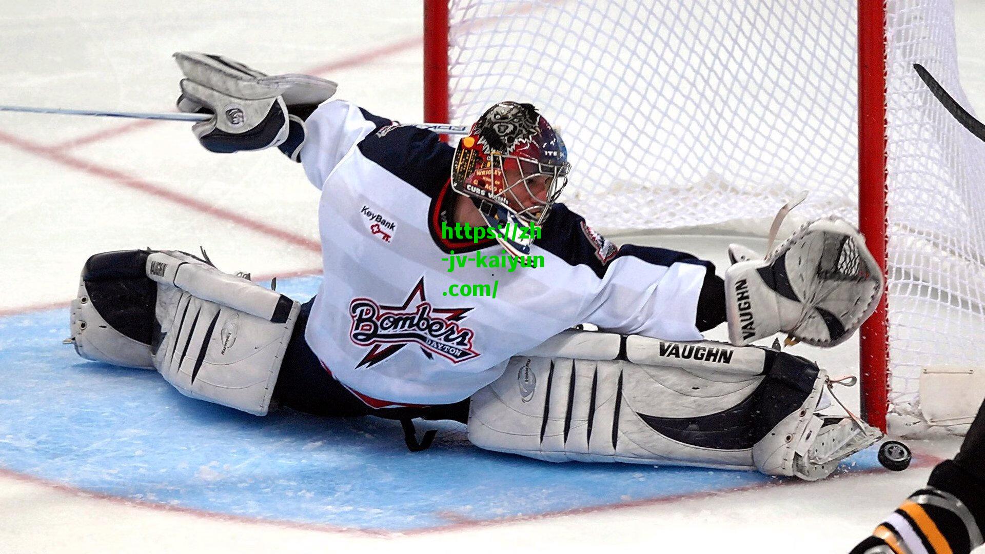 暖心时刻！齐米卡斯邀请罕见病小球迷共乘兰博基尼，温情合影点亮安菲尔德