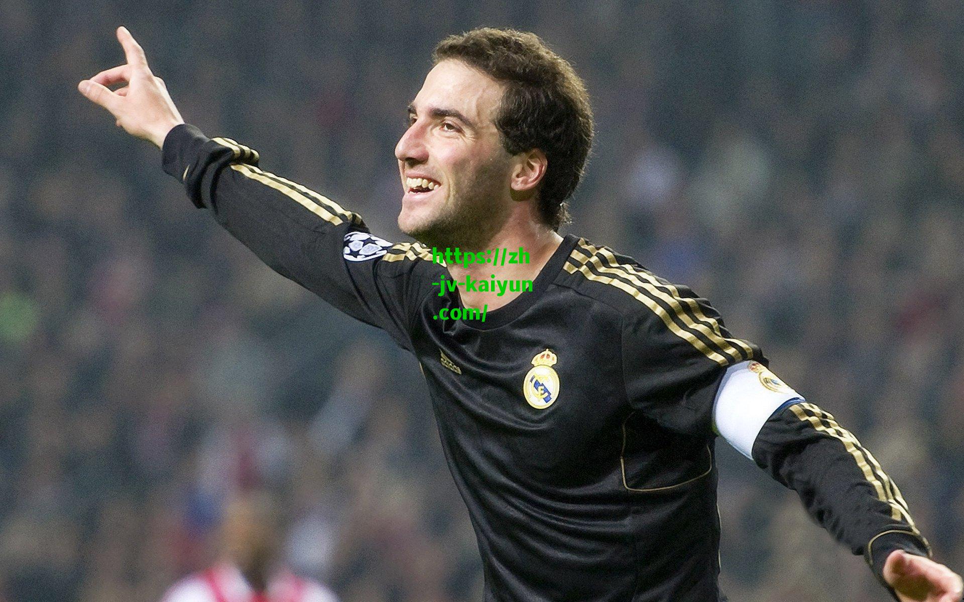 比利亚雷亚尔新援洛根·科斯塔左膝十字韧带重伤，赛季提前报销引发战术危机